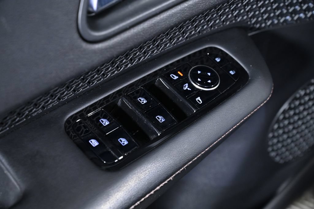 Certified 2023 Nissan Ariya FWD image 23