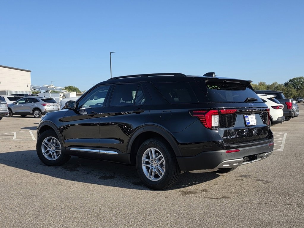 New 2025 Ford Explorer Active w/ Active Comfort Package image 6