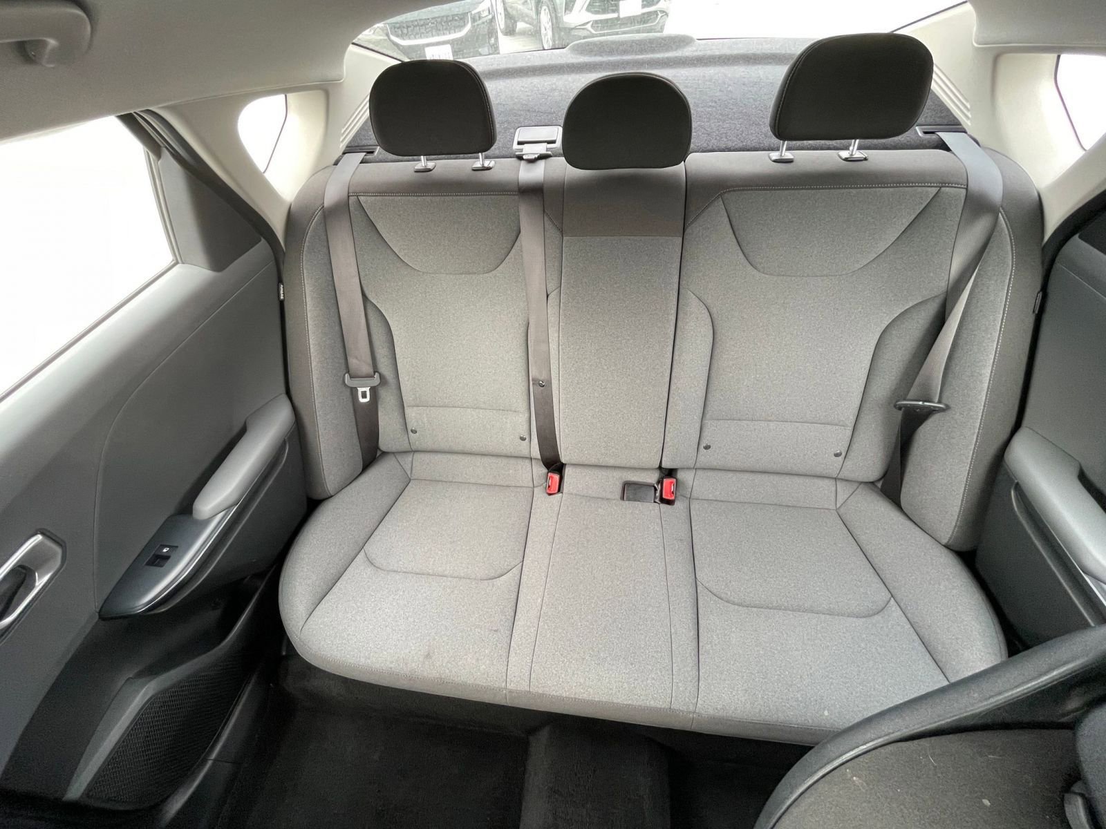 Used 2025 Kia K4 LXS image 37