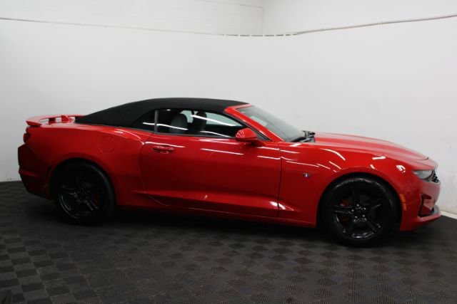 Used 2020 Chevrolet Camaro LT RWD image 21