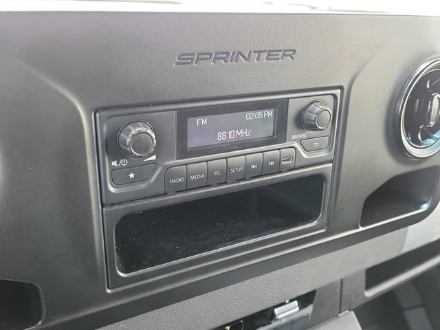 Used 2023 Mercedes-Benz Sprinter 2500 image 27