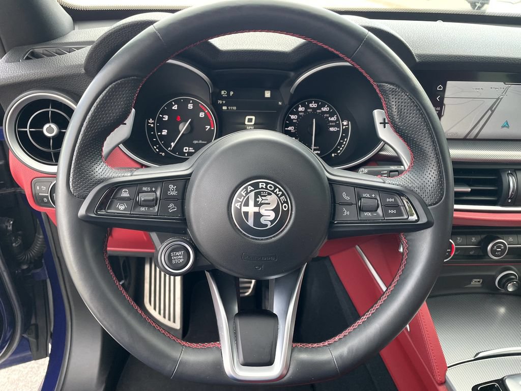 Used 2021 Alfa Romeo Stelvio Ti Sport AWD/4WD image 12