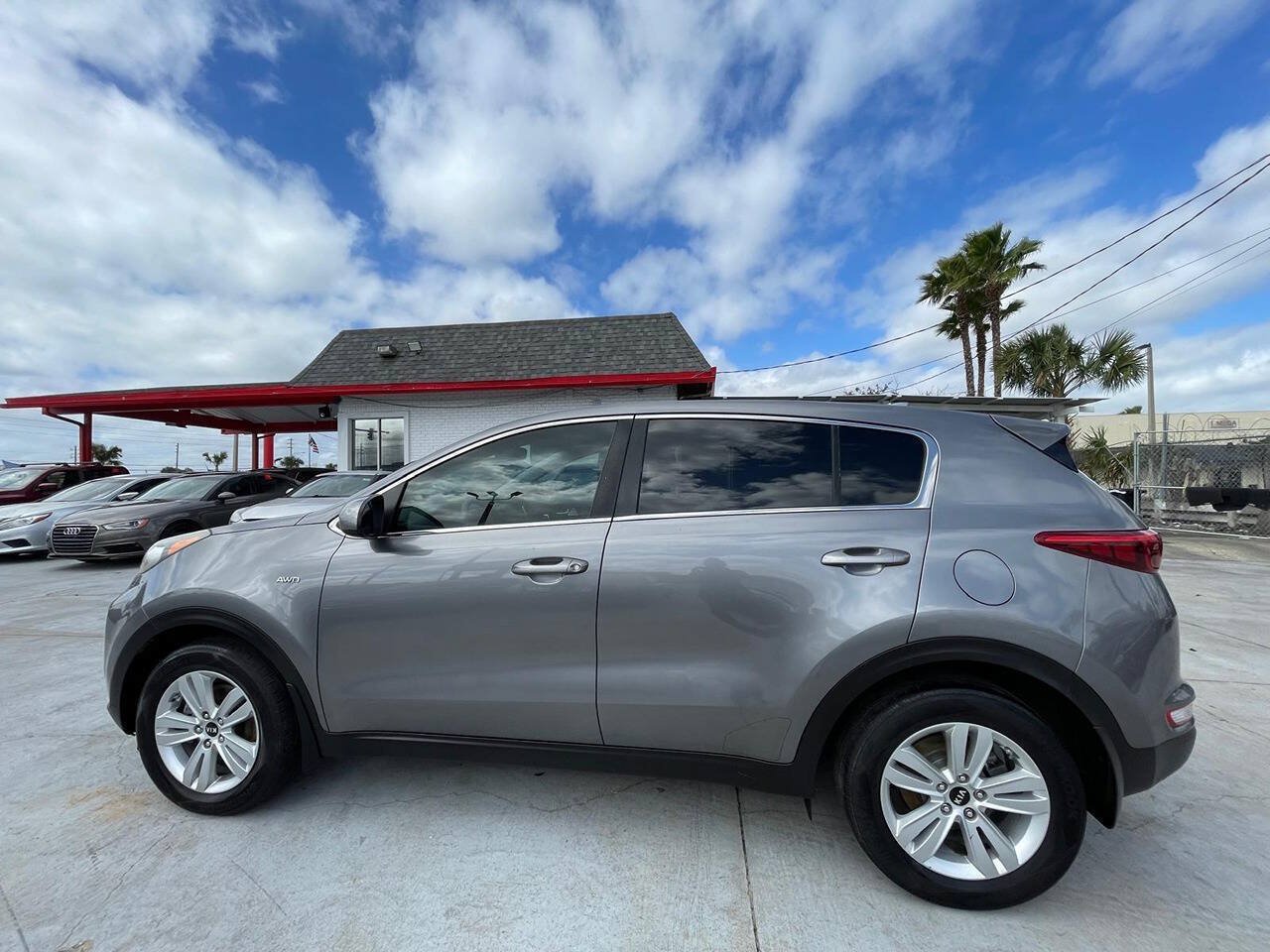 Used 2017 Kia Sportage LX AWD/4WD image 16