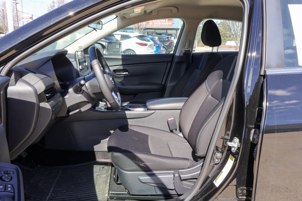 Certified 2025 Nissan Sentra SV w/ All-Weather Package image 7