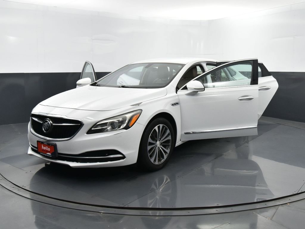 Used 2017 Buick LaCrosse Essence image 35