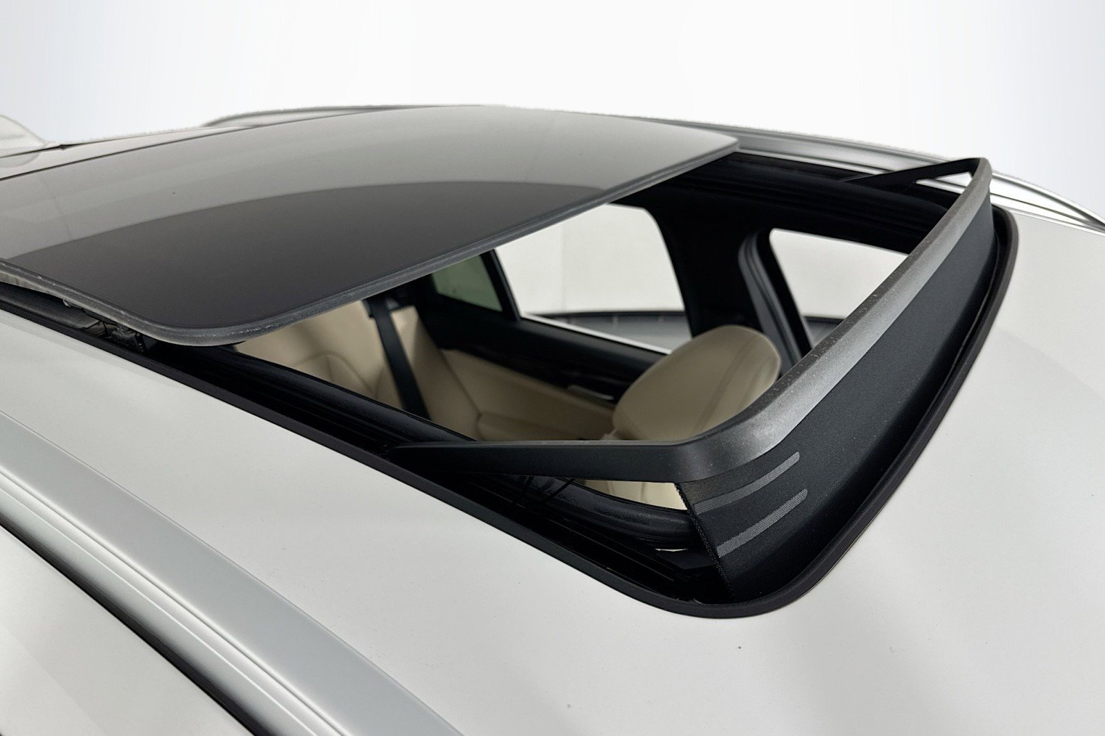 Used 2024 BMW X3 sDrive30i w/ Convenience Package image 22