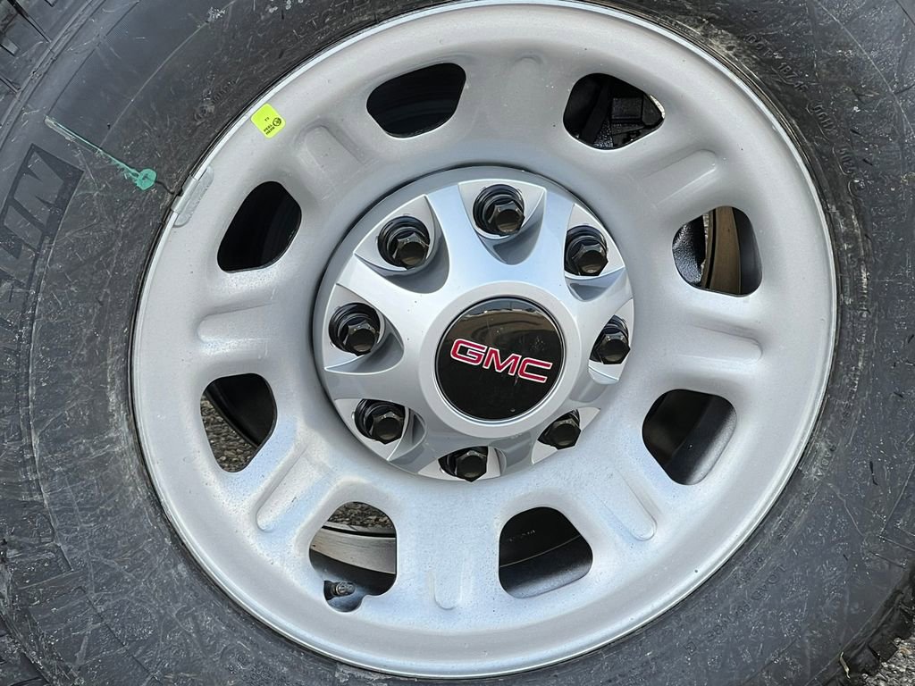 New 2026 GMC Sierra 2500 Pro w/ Convenience Package image 11