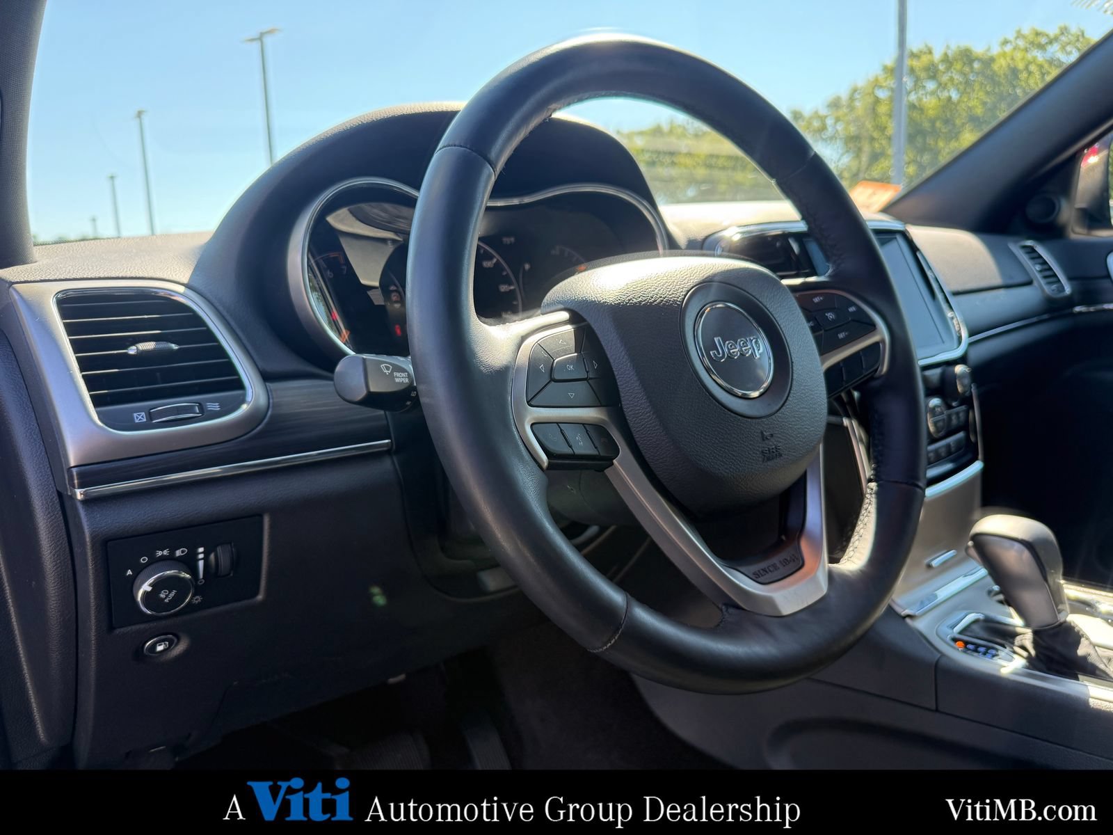 Used 2019 Jeep Grand Cherokee Limited AWD/4WD image 19