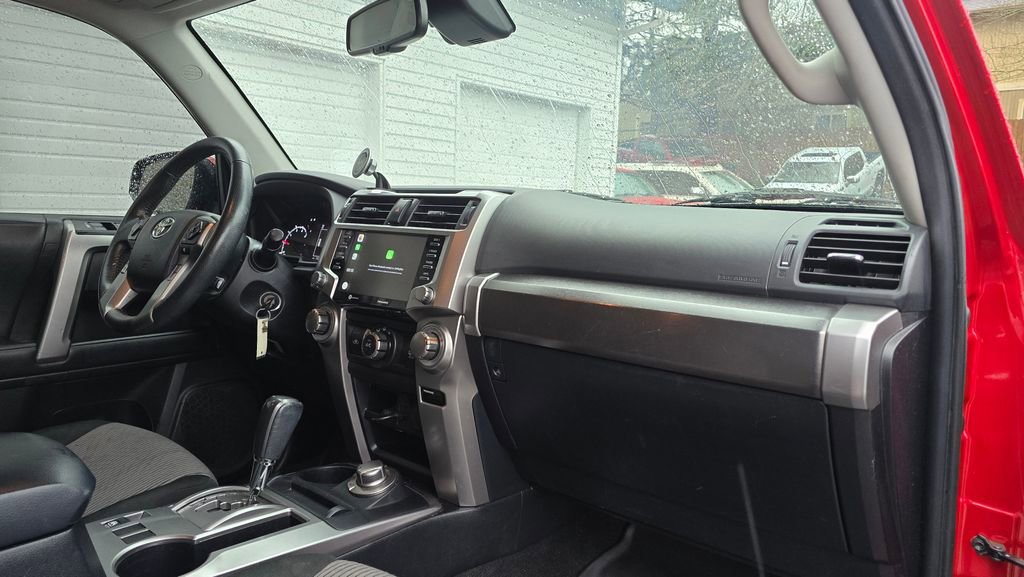 Used 2020 Toyota 4Runner SR5 image 12