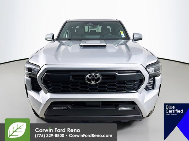 Used 2025 Toyota Tacoma TRD Sport w/ TRD Sport Upgrade Package image 2