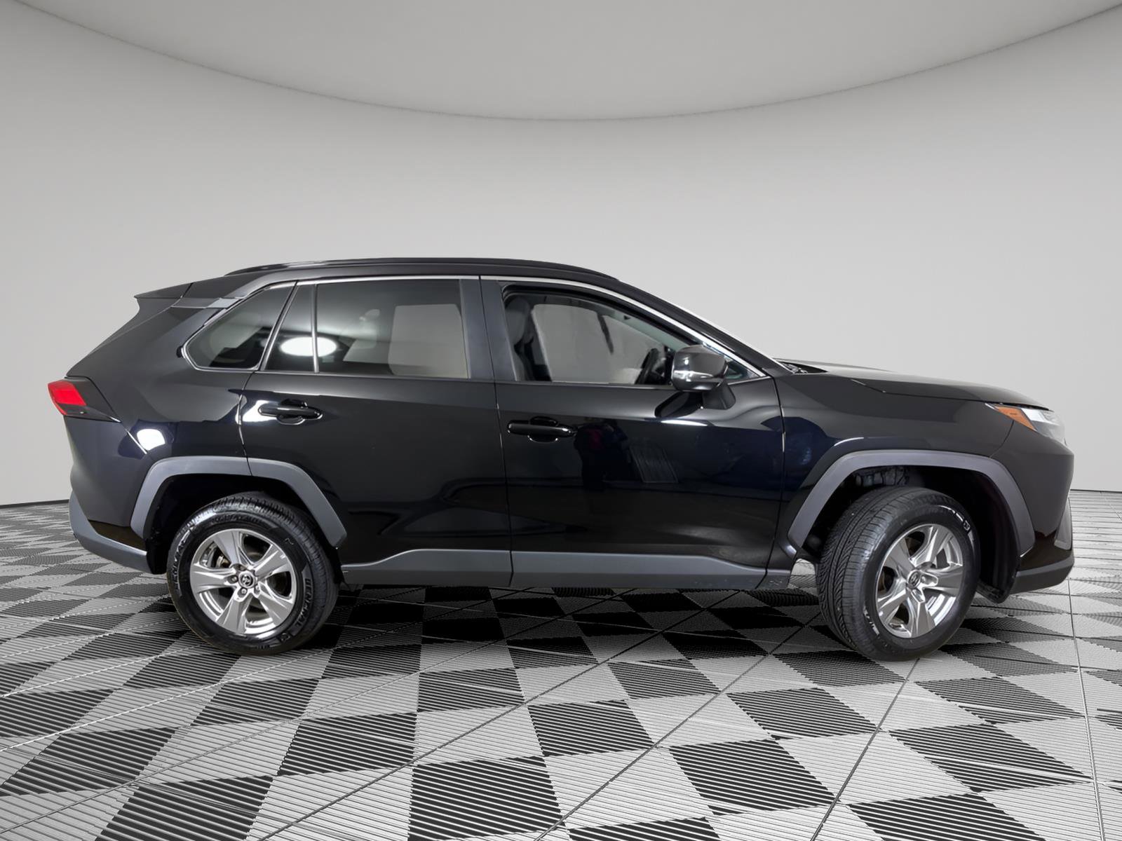 Used 2024 Toyota RAV4 XLE image 17