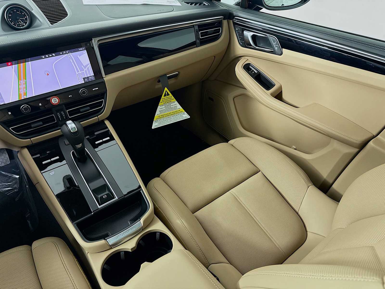 New 2026 Porsche Macan AWD/4WD image 25