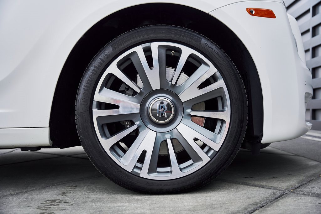 Used 2019 Rolls-Royce Ghost image 20