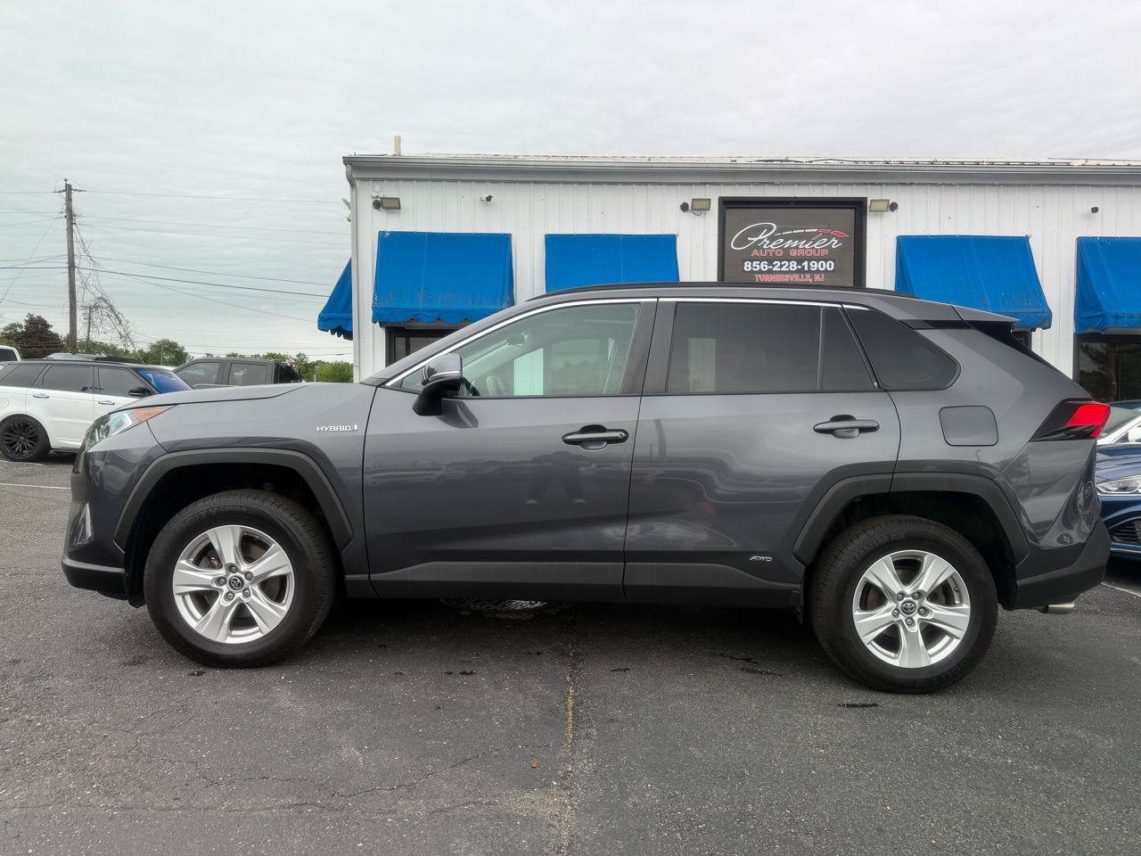 Used 2019 Toyota RAV4 XLE AWD/4WD image 7