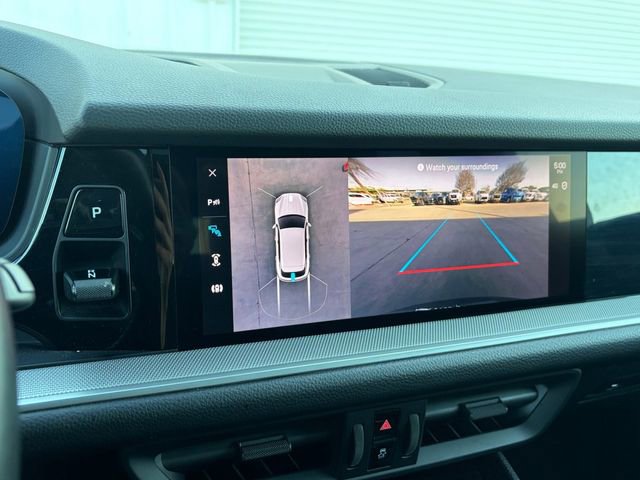 Used 2024 Porsche Cayenne AWD/4WD image 11