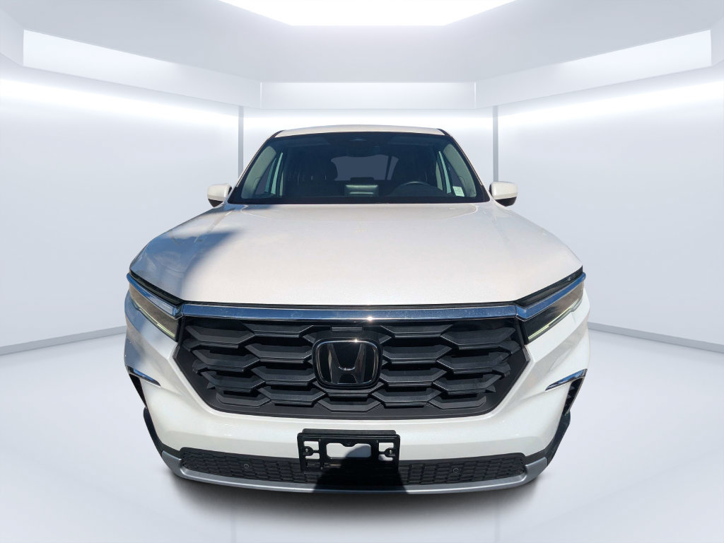 Used 2025 Honda Pilot EX-L image 11