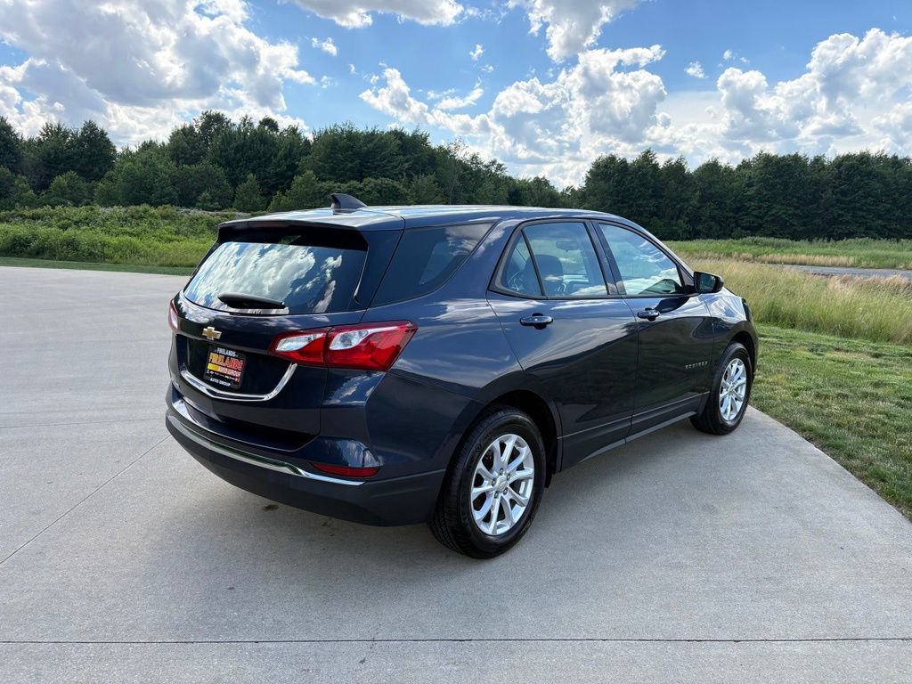 Used 2018 Chevrolet Equinox LS FWD image 9