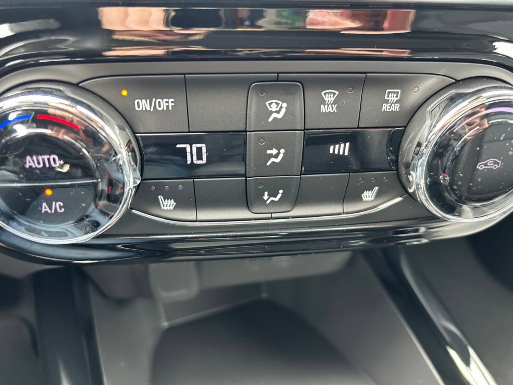 New 2026 Chevrolet Trax LT w/ Driver Confidence Package FWD image 28