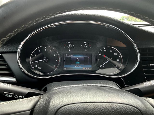 Used 2022 Buick Encore Preferred FWD image 22