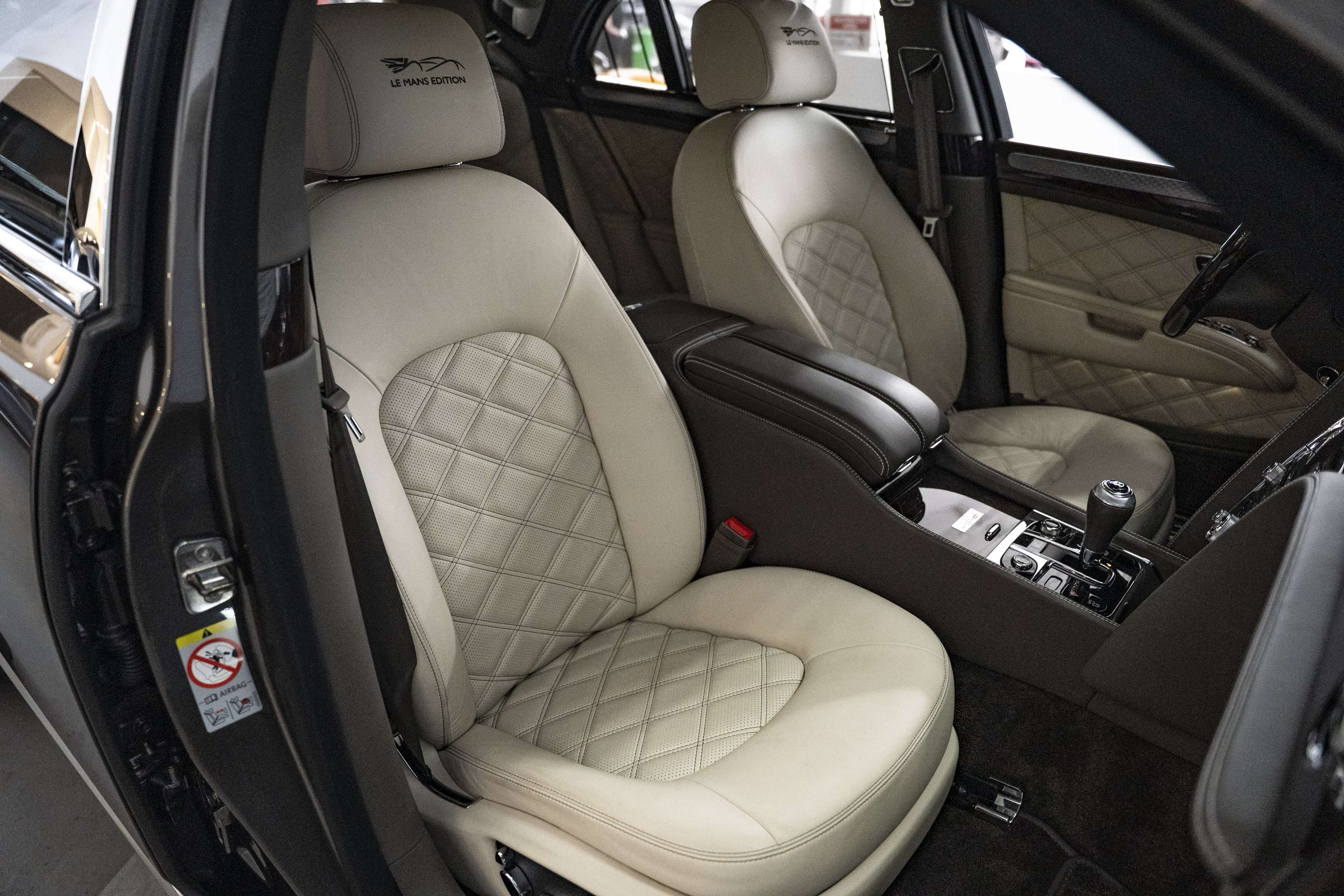 Used 2013 Bentley Mulsanne RWD image 37