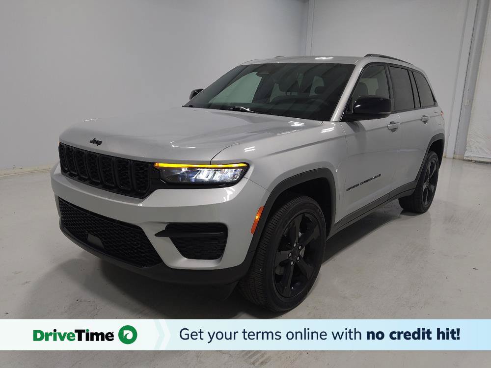 Used 2023 Jeep Grand Cherokee Altitude