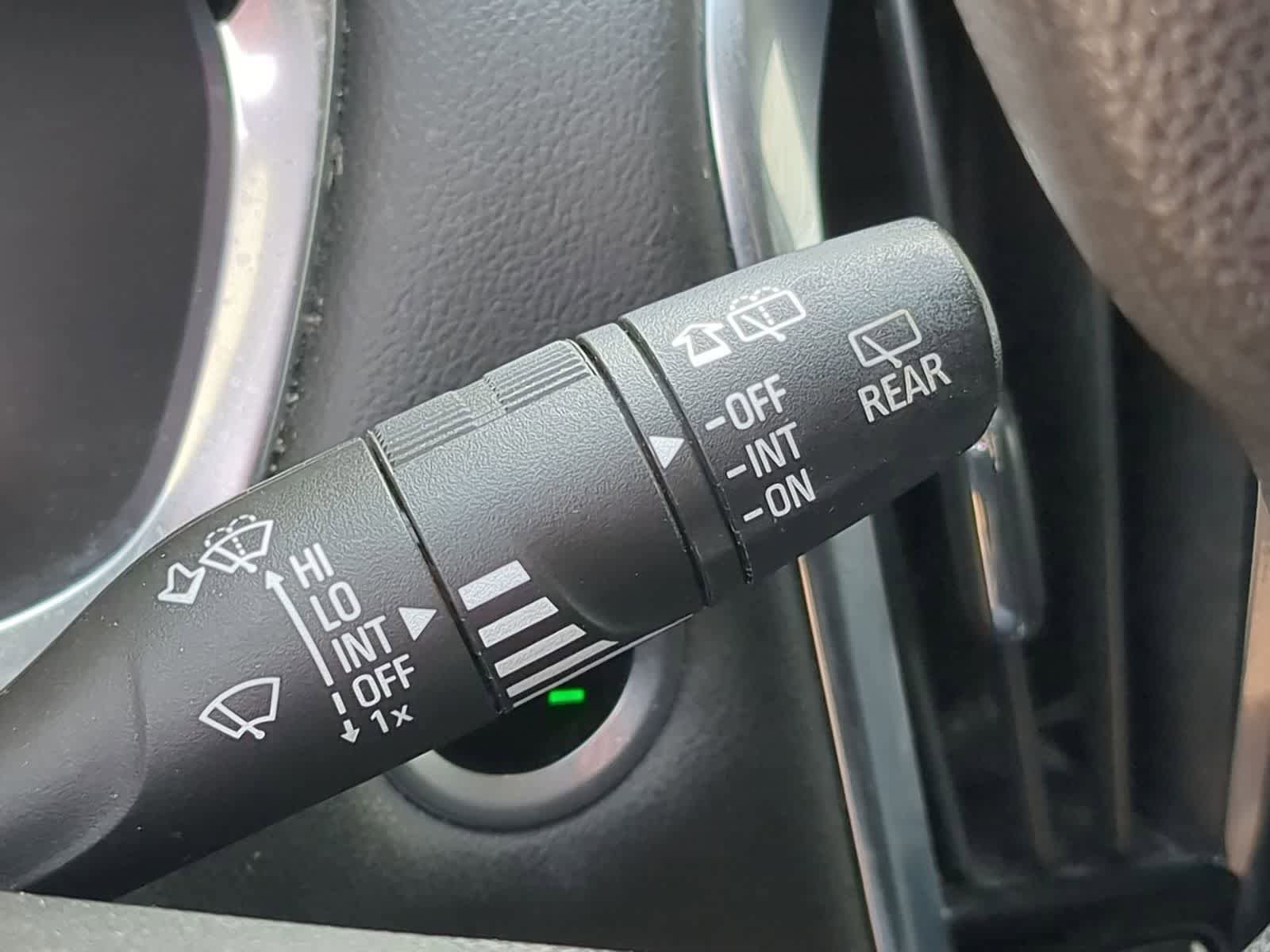 Used 2019 Chevrolet Traverse LS FWD image 25