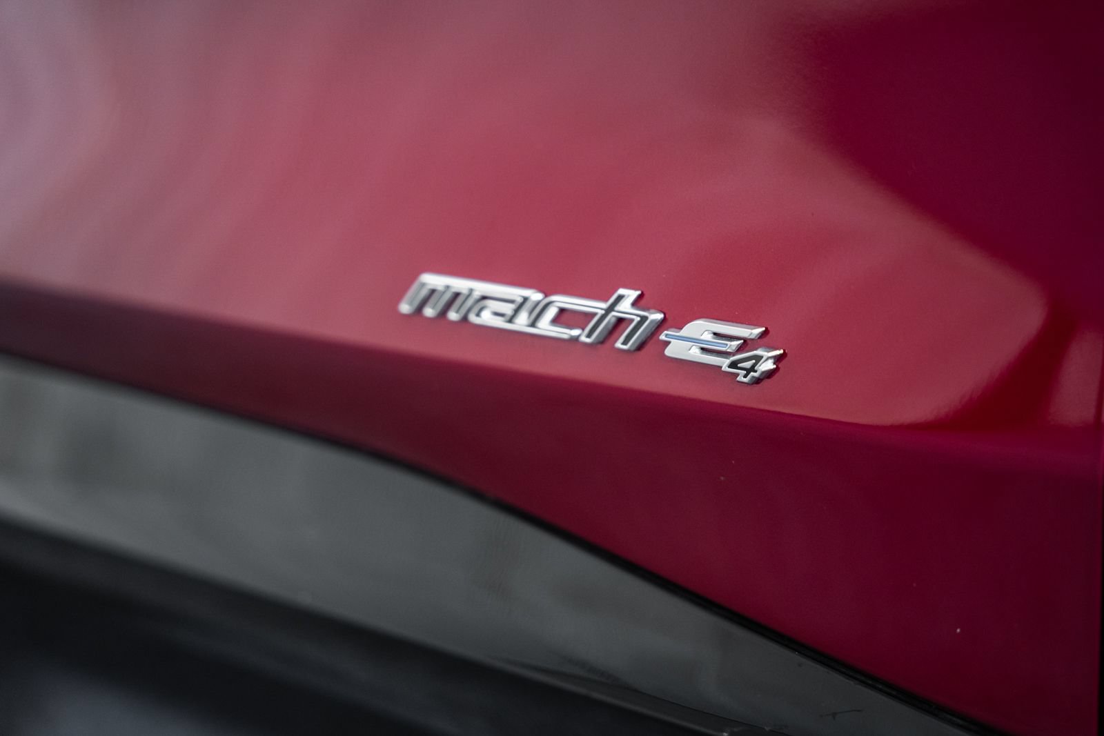 Certified 2025 Ford Mustang Mach-E Premium w/ Sport Appearance Package AWD/4WD image 14