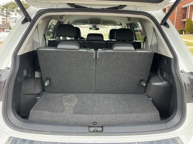 Used 2024 Volkswagen Tiguan Wolfsburg Edition FWD image 9