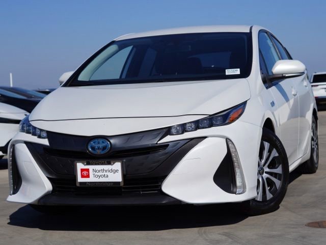 Certified 2021 Toyota Prius Prime XLE image 3