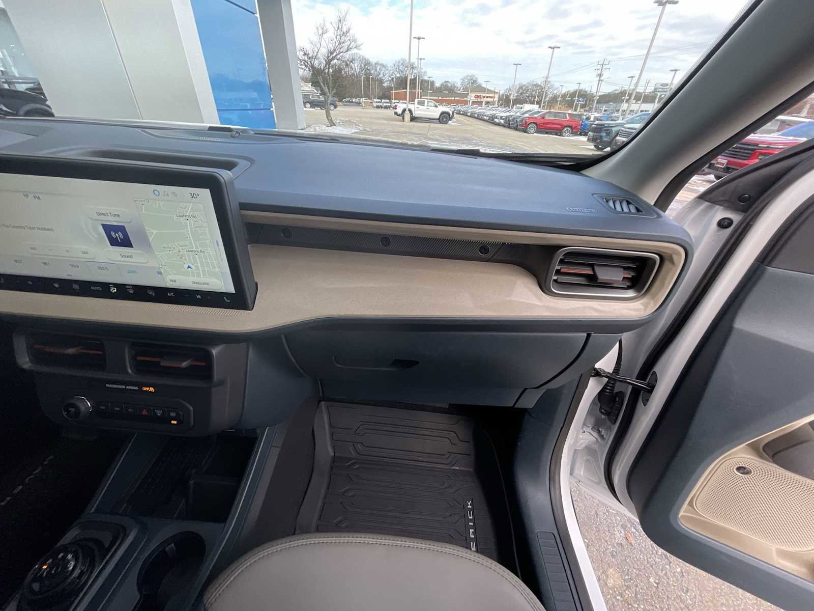 Used 2025 Ford Maverick Lariat w/ 4K Tow Package image 28