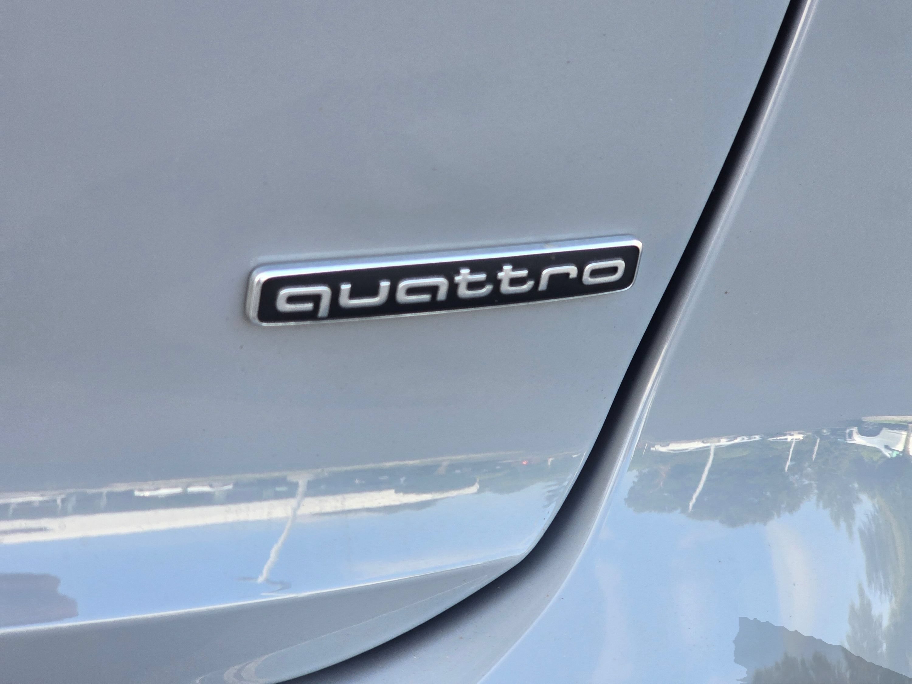 Used 2023 Audi Q4 e-tron Premium Plus w/ Premium Plus AWD/4WD image 33