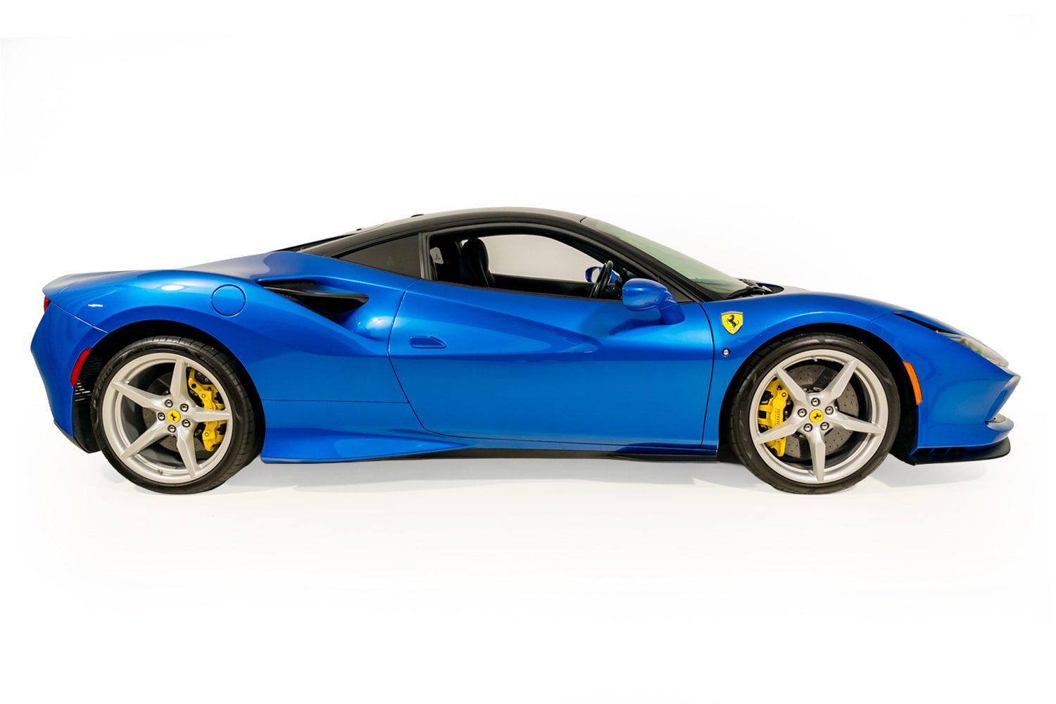 Certified 2022 Ferrari F8 Tributo RWD image 10