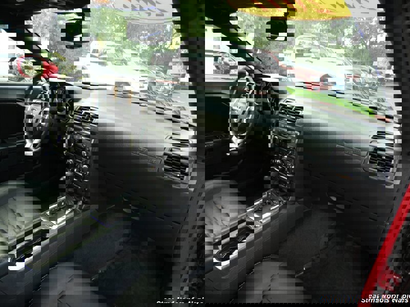 Used 2011 Dodge Challenger SE image 42