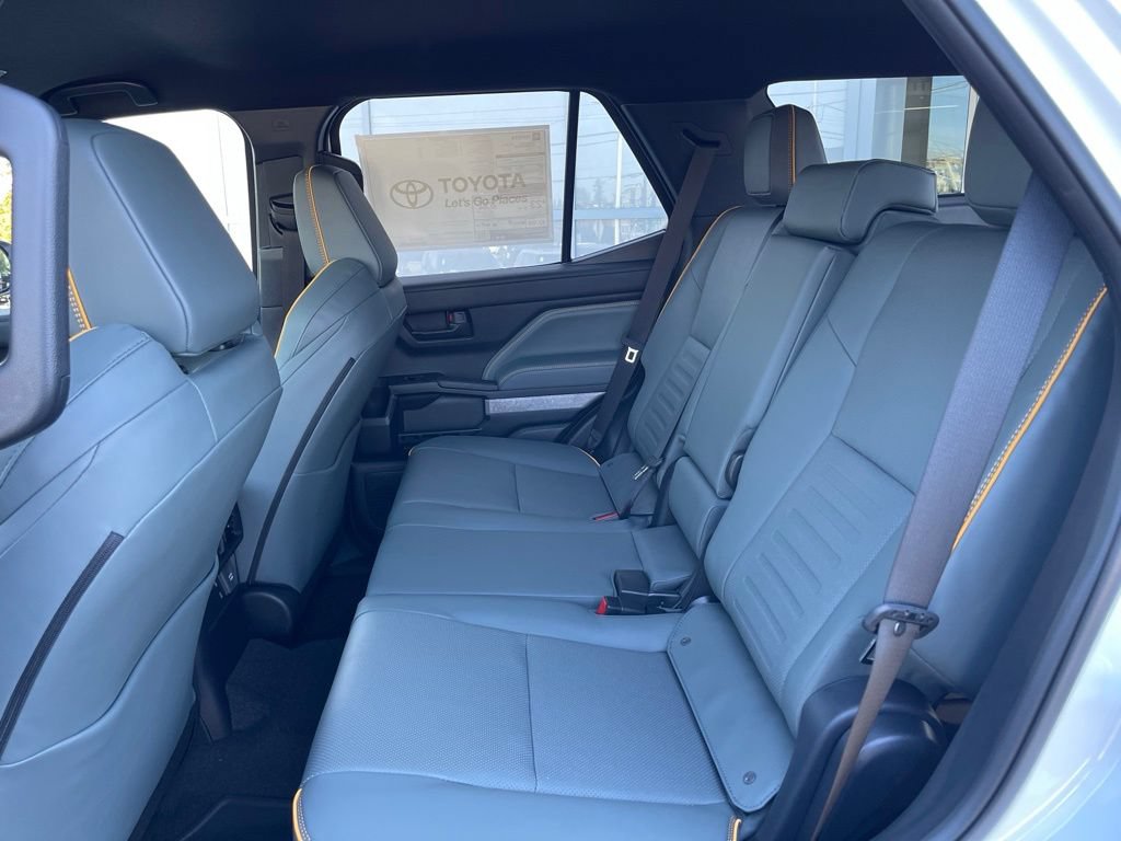 New 2026 Toyota 4Runner Trailhunter AWD/4WD image 27