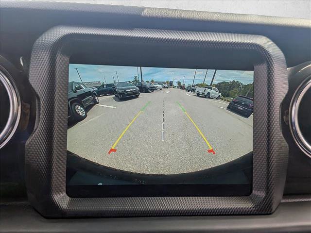 Used 2021 Jeep Wrangler Unlimited Sahara AWD/4WD image 14