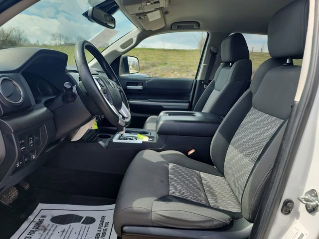 Used 2020 Toyota Tundra SR5 w/ SR5 Convenience Package image 18