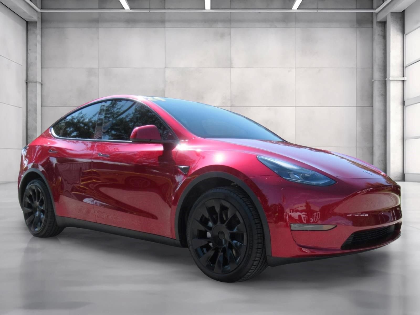 Used 2024 Tesla Model Y Long Range AWD/4WD image 1