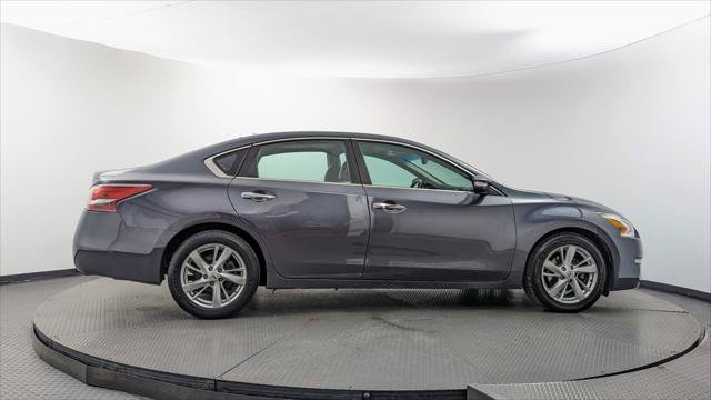 Used 2013 Nissan Altima 2.5 SL w/ Technology Pkg FWD image 9