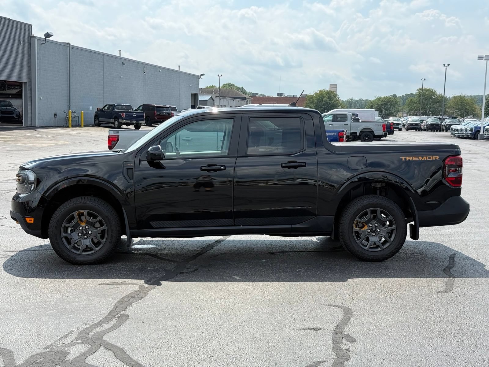 Used 2024 Ford Maverick Tremor w/ Tremor Off-Road Package AWD/4WD image 6