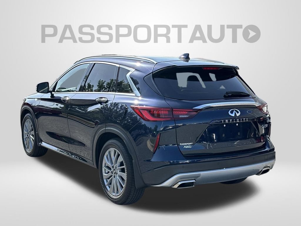 Used 2023 INFINITI QX50 Luxe AWD/4WD image 2