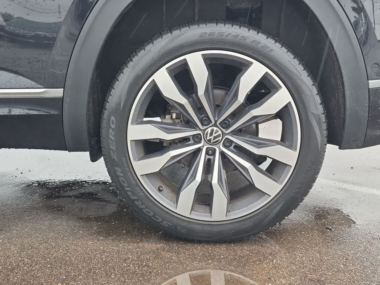 Used 2022 Volkswagen Atlas Cross Sport SEL Premium R-Line AWD/4WD image 13