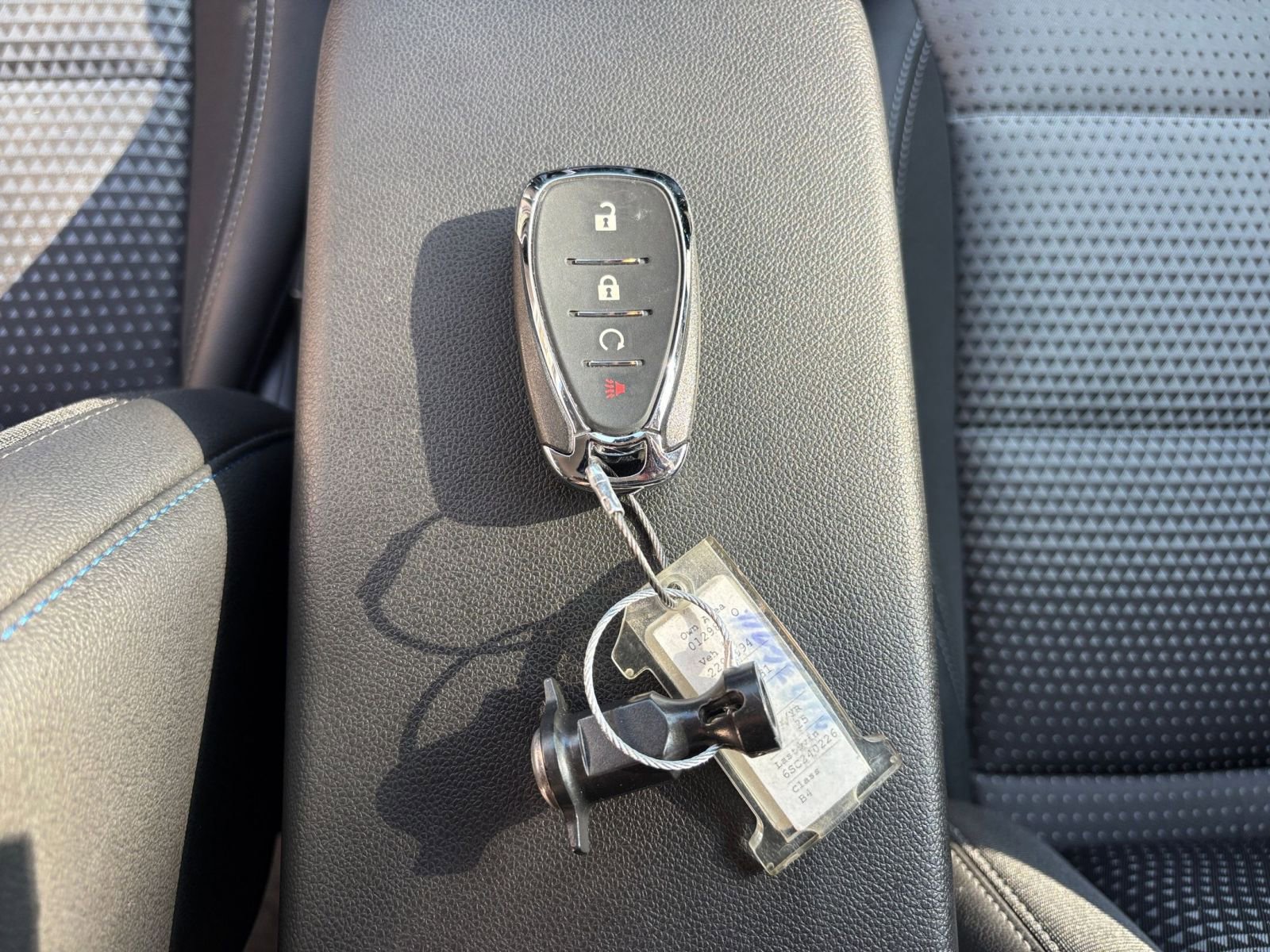 Used 2025 Chevrolet Trax LT w/ LT Convenience Package image 22