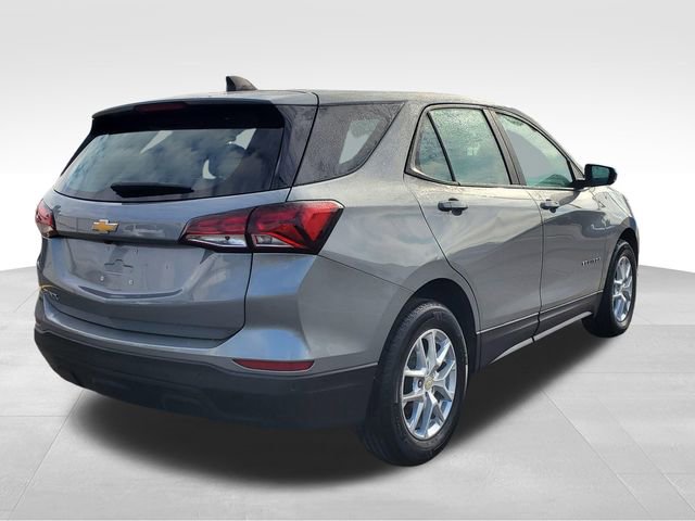 Used 2024 Chevrolet Equinox LS w/ Driver Confidence II Package image 5