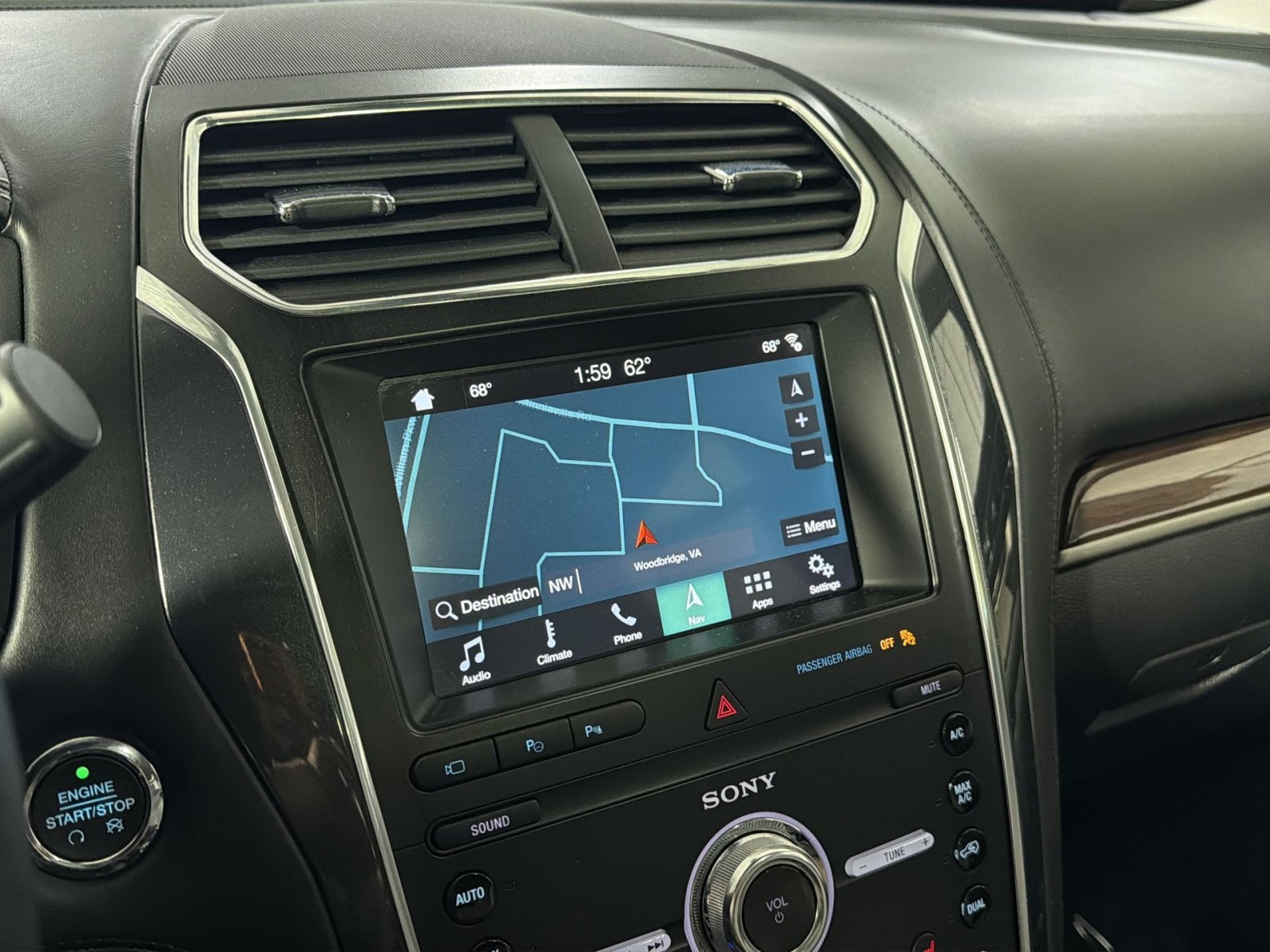 Used 2019 Ford Explorer Platinum AWD/4WD image 32