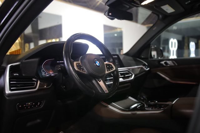 Used 2021 BMW X5 M50i w/ Executive Package AWD/4WD image 11