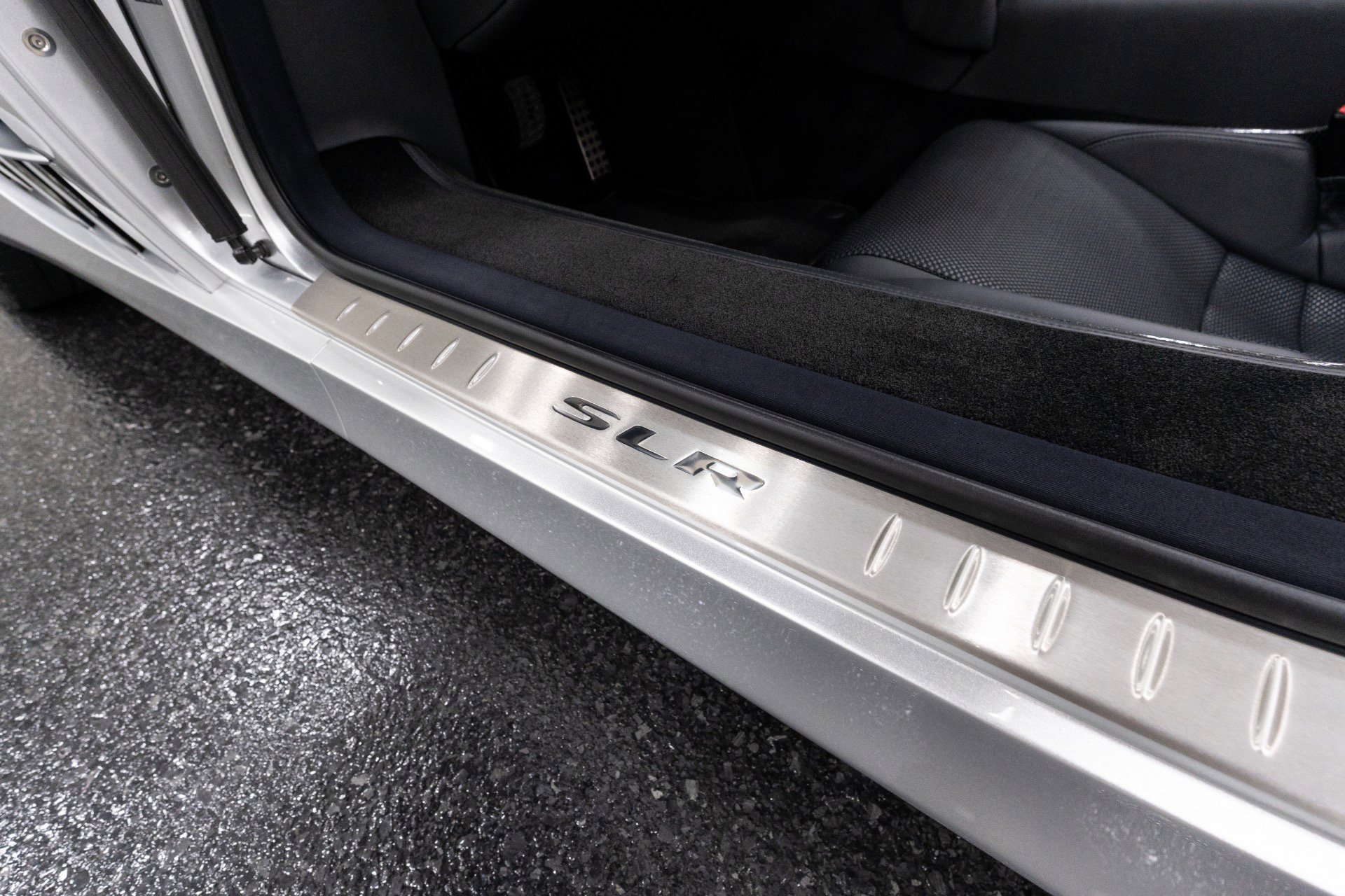 Used 2009 Mercedes-Benz SLR image 56