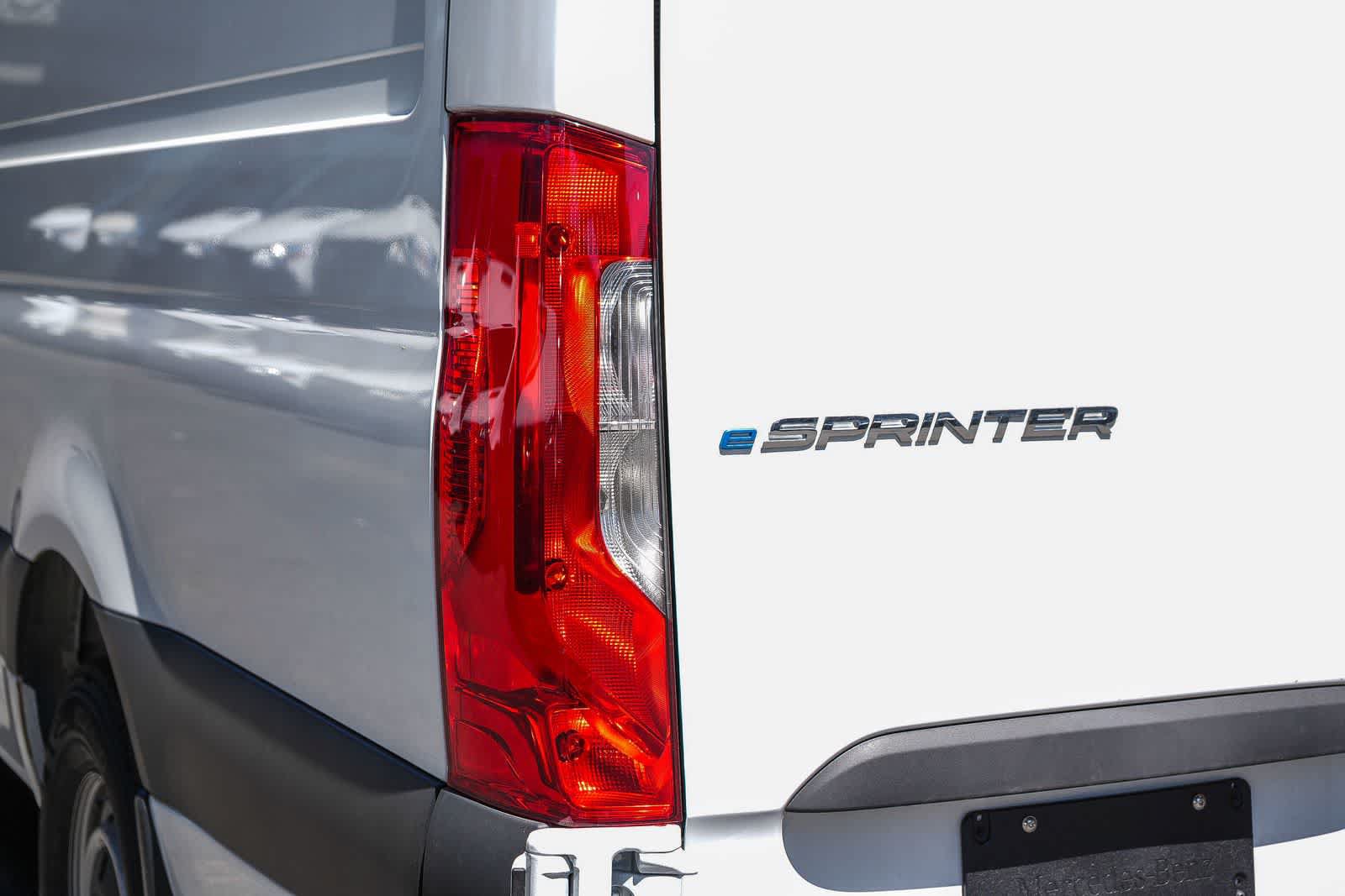 New 2025 Mercedes-Benz eSprinter 170 Cargo image 10