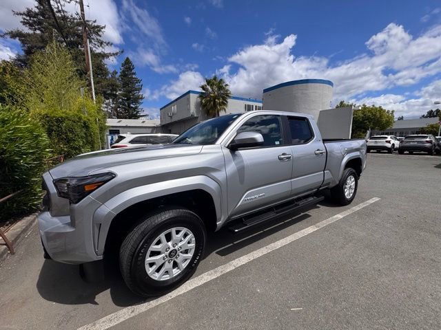 Used 2026 Toyota Tacoma SR5 RWD image 2