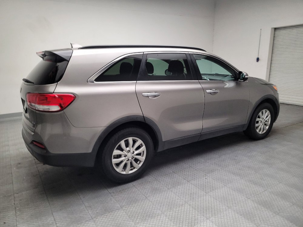 Used 2017 Kia Sorento LX w/ LX V6 Convenience Package FWD image 10
