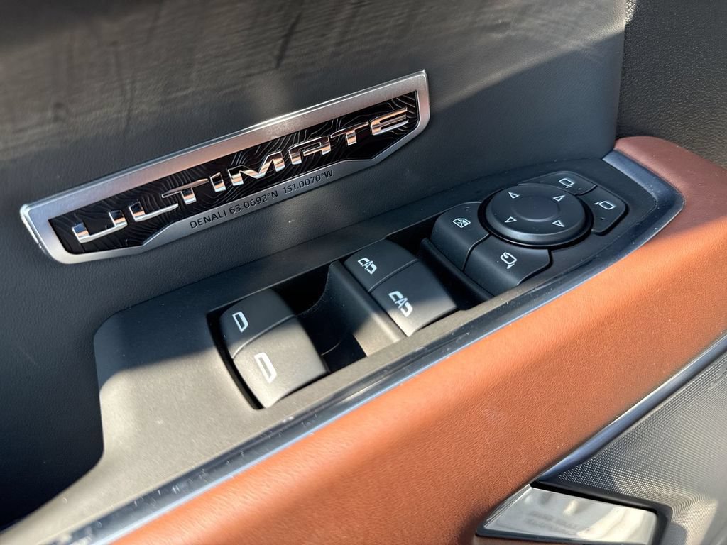 Used 2025 GMC Sierra 1500 Denali Ultimate AWD/4WD image 13